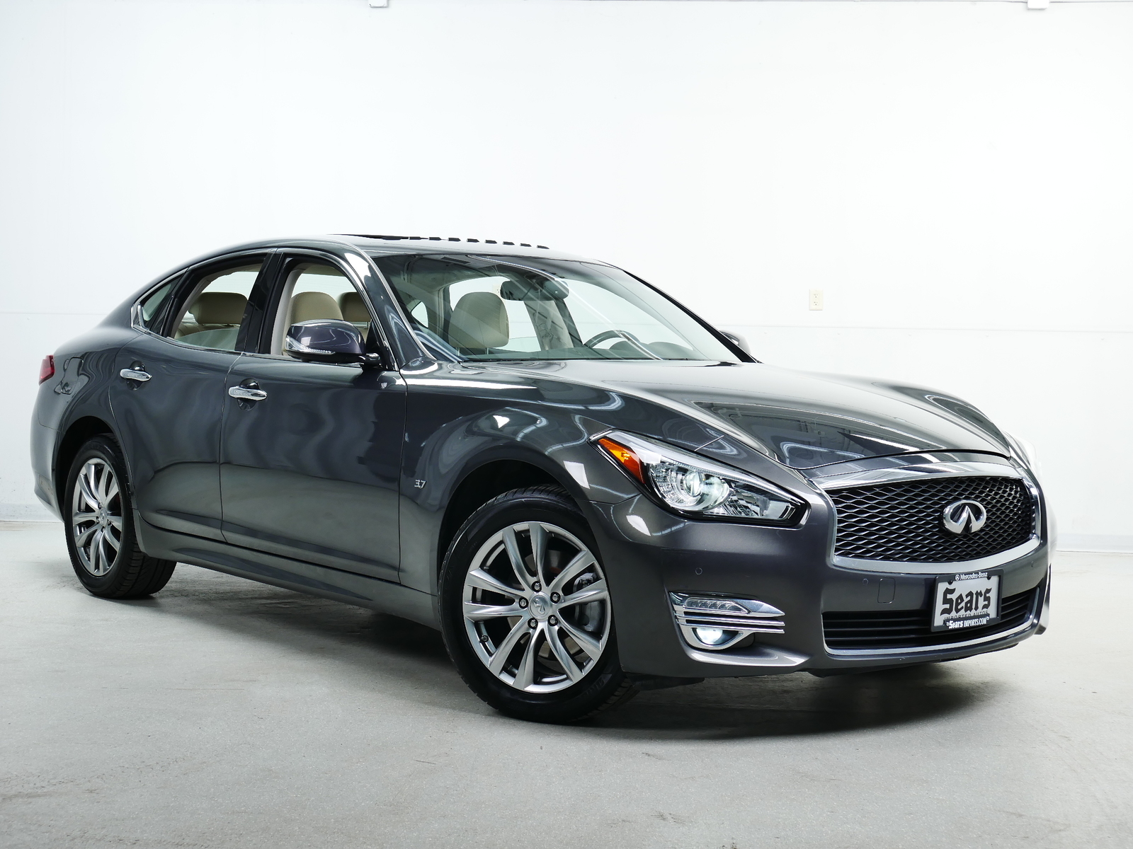 Pre-Owned 2015 INFINITI Q70 Sedan in Minnetonka #4978A | Sears Imported